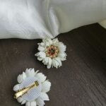 Foam jasmine clip