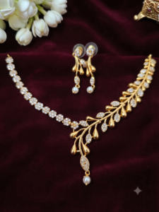 The Gilded Flora Necklace Set - Image 2