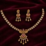 Short Necklace Set