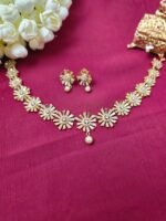 Sunburst Floral Matte Gold Necklace Set - Image 2