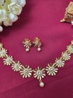Sunburst Floral Matte Gold Necklace Set
