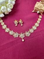 Sunburst Floral Matte Gold Necklace Set - Image 4