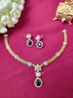 Floral Swan Mesh Collar Necklace Set
